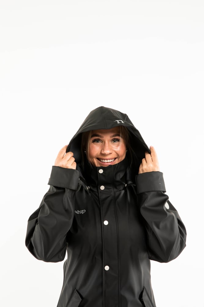 Winnie Raincoat Jet Black