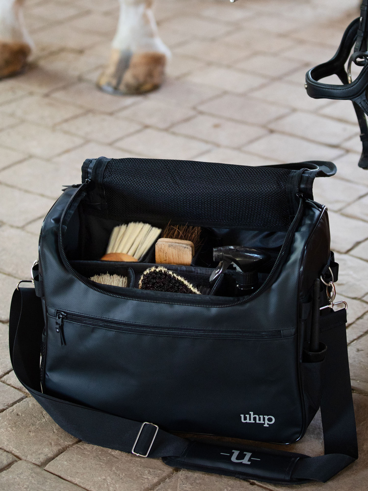 The Uhip Grooming Bag
