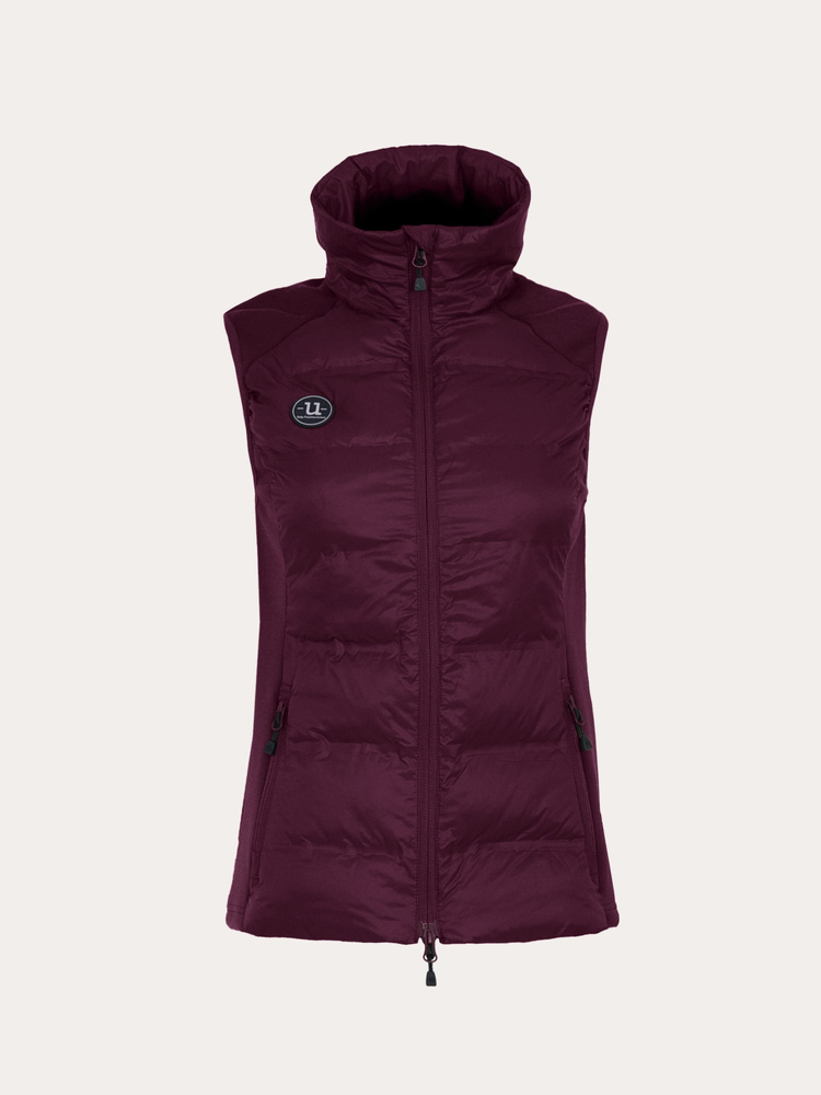 Everyday Hybrid Vest Fig Burgundy