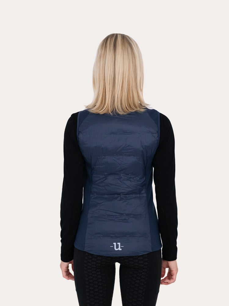 Everyday Hybrid Vest Eclipse Navy