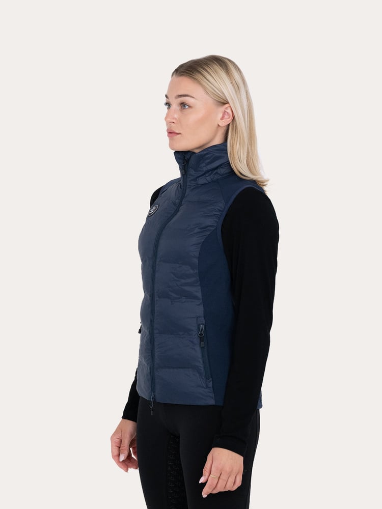 Everyday Hybrid Vest Eclipse Navy