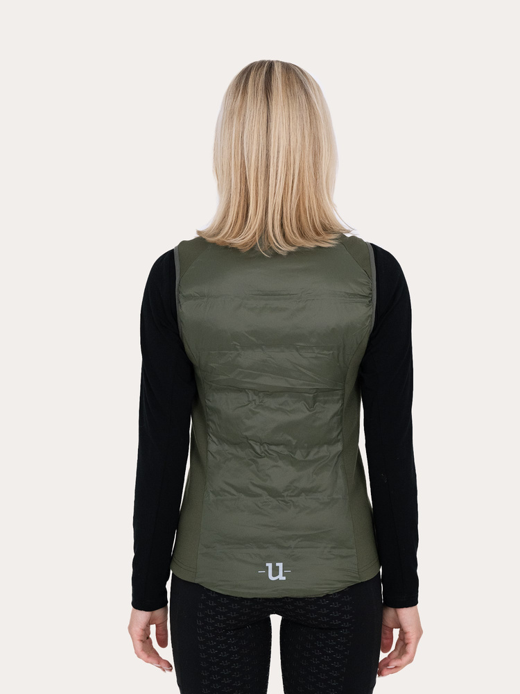 Everyday Hybrid Vest Deep Green