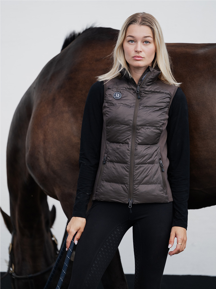 Everyday Hybrid Vest Ash Brown