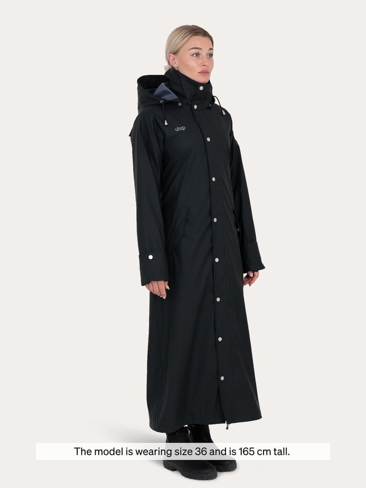 Winnie Raincoat Extended Jet Black