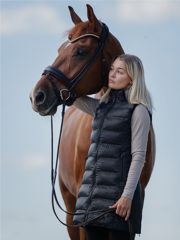 Ally Light Long Vest Jet Black